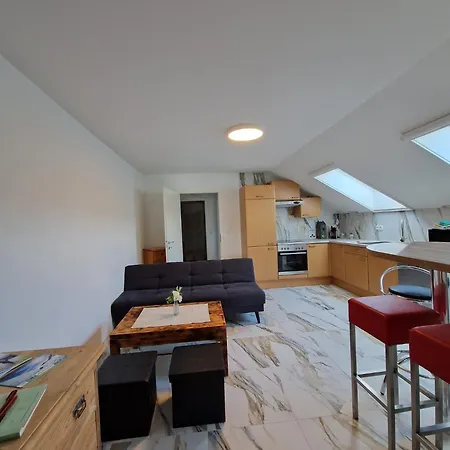 Haus Grimming Апартаменты *